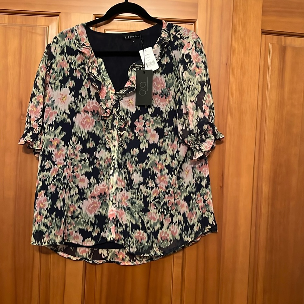 Pretty spring floral blouse